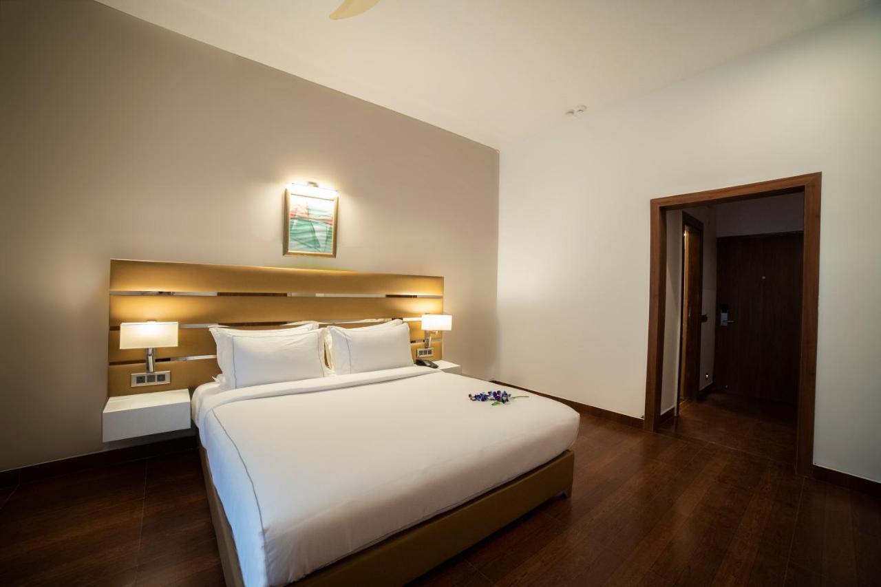 Country Inn Tarika Riverside Resort Jim Corbett Garjia Екстериор снимка