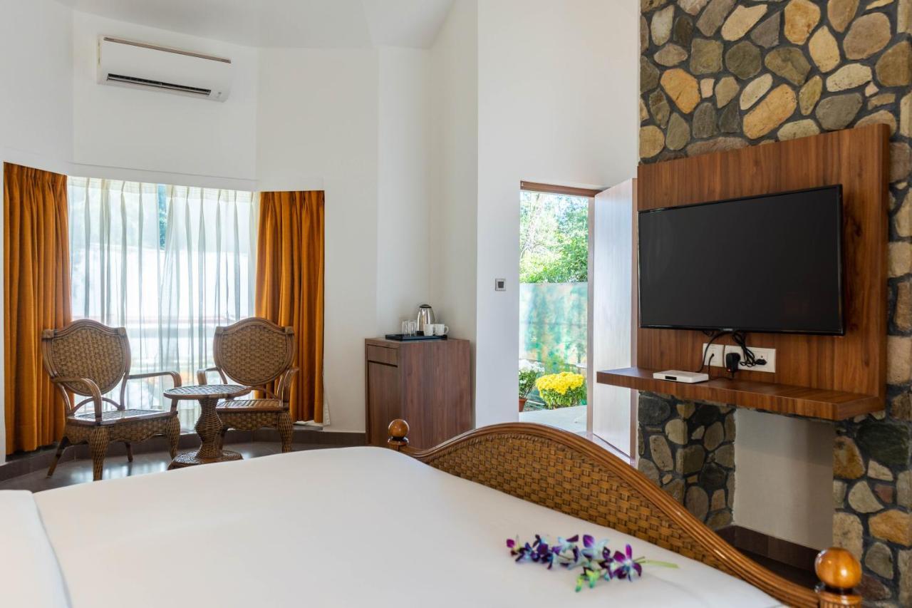 Country Inn Tarika Riverside Resort Jim Corbett Garjia Екстериор снимка