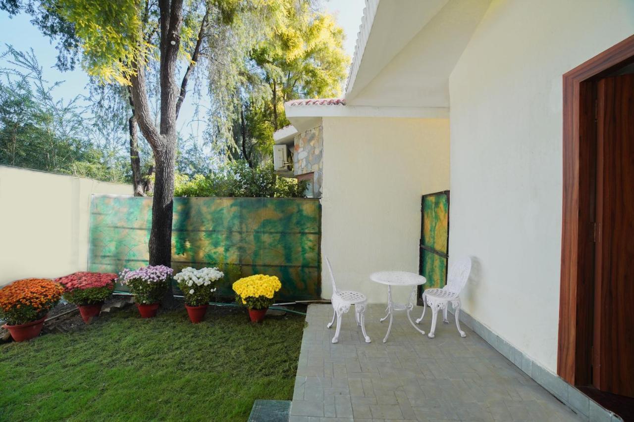 Country Inn Tarika Riverside Resort Jim Corbett Garjia Екстериор снимка