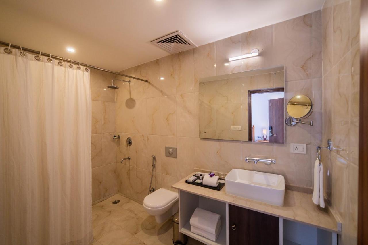 Country Inn Tarika Riverside Resort Jim Corbett Garjia Екстериор снимка